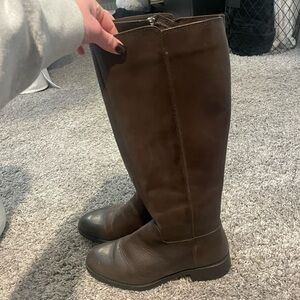 tall brown boots